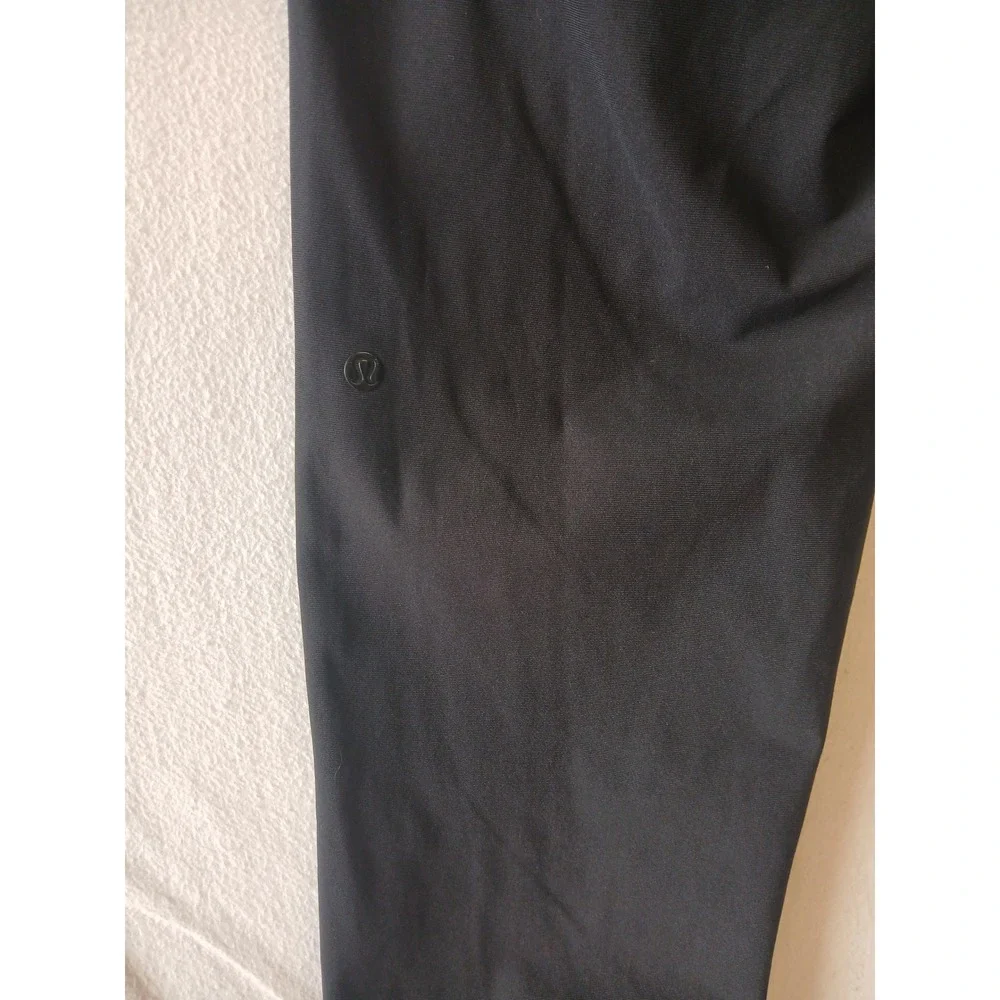 Lululemon ABC joggers Black mens medium travel athleisure casual gym fitness